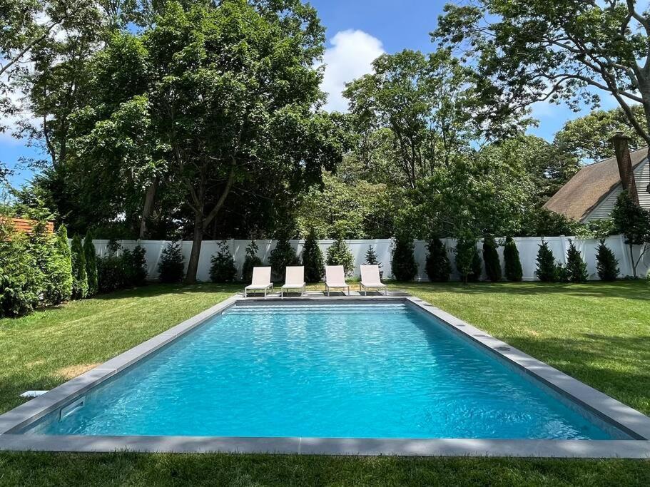 Stylish & Modern Hamptons Cape With Saltwater Pool-5 Min To Beach Villa Hampton Bays Exterior photo